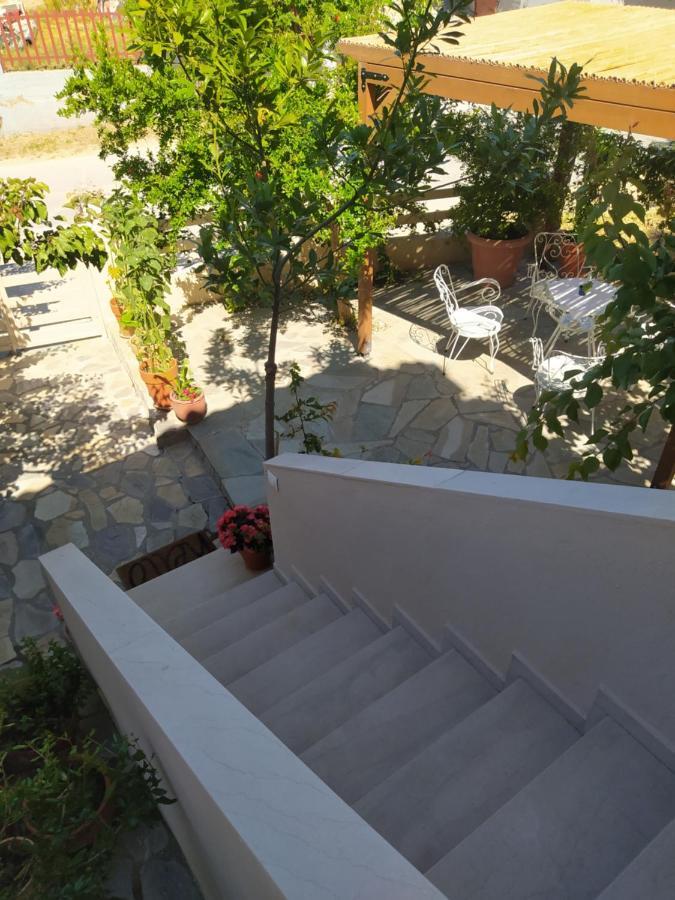 Stayatlenas Nikiti  Exterior photo